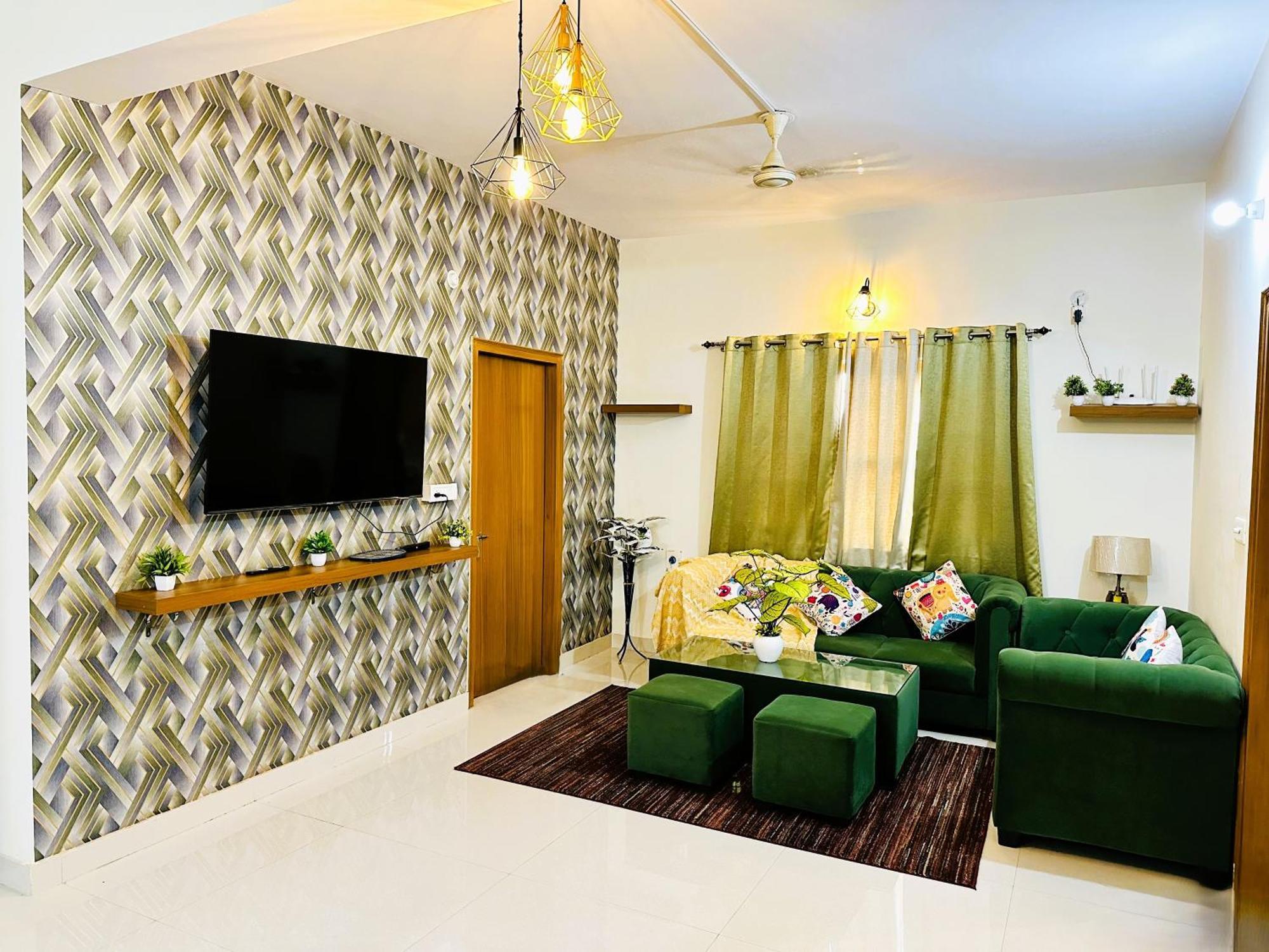 Zoomstay - 3Bhk Apartments Варанаси Экстерьер фото