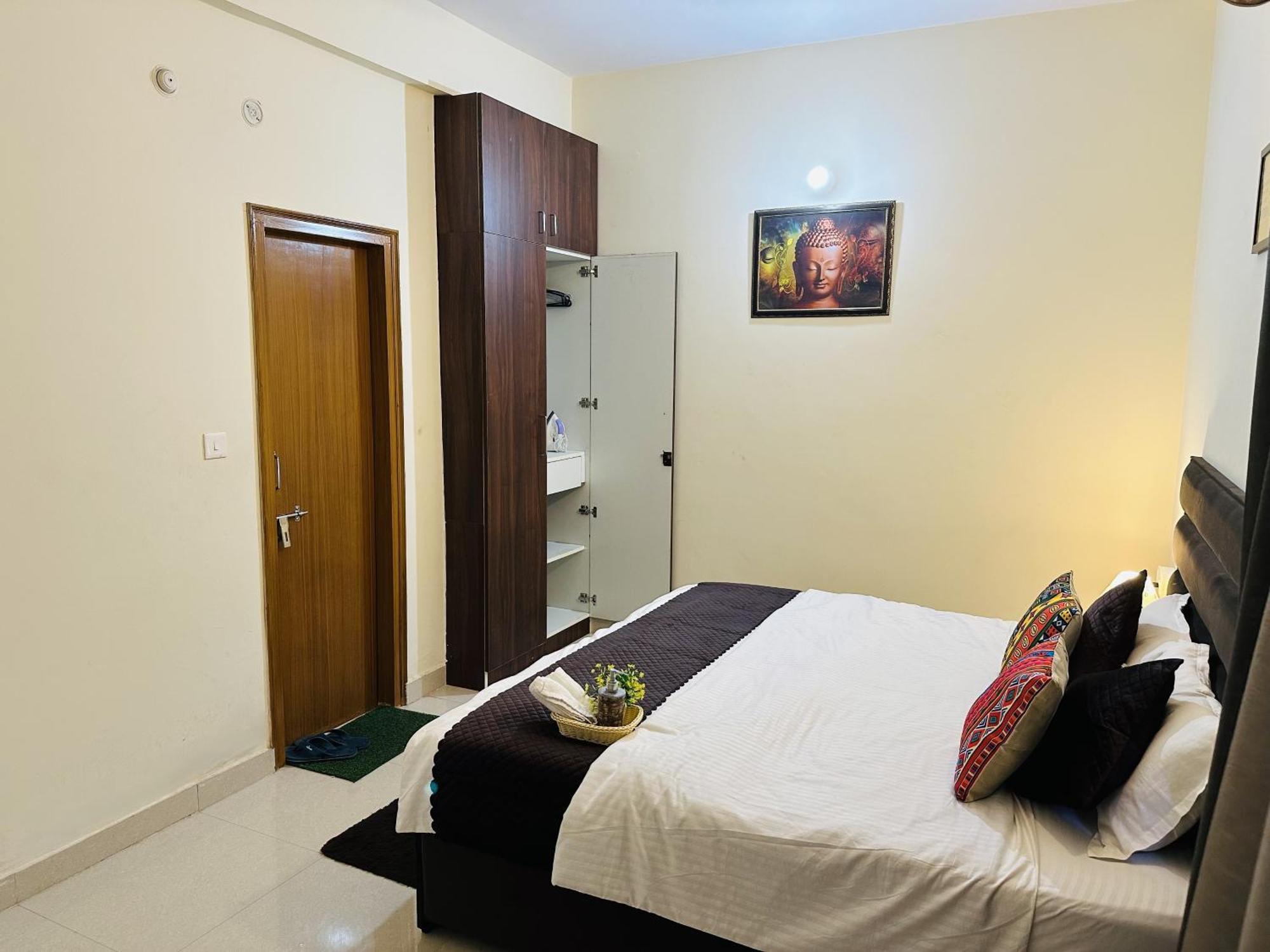Zoomstay - 3Bhk Apartments Варанаси Экстерьер фото