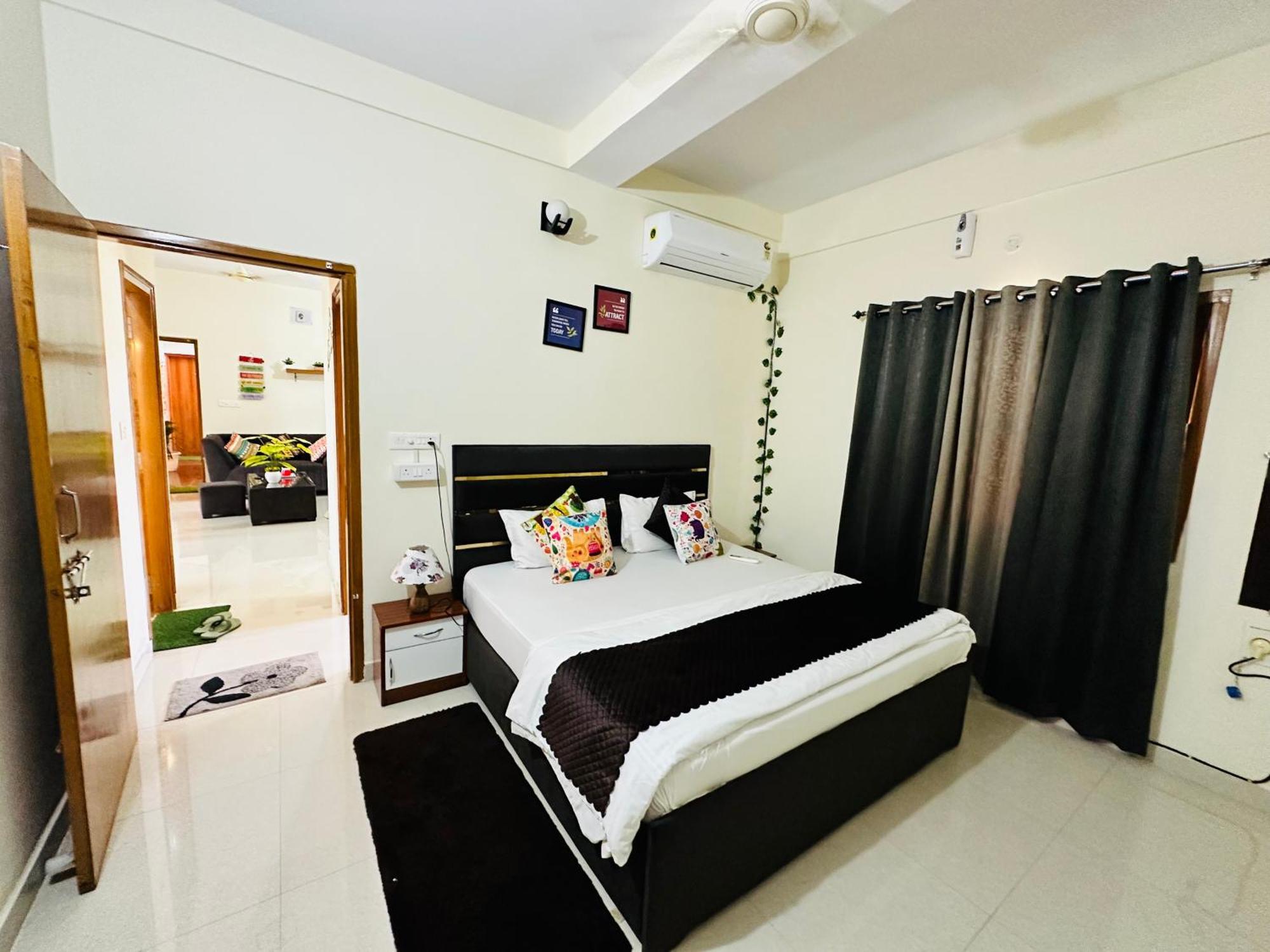 Zoomstay - 3Bhk Apartments Варанаси Экстерьер фото