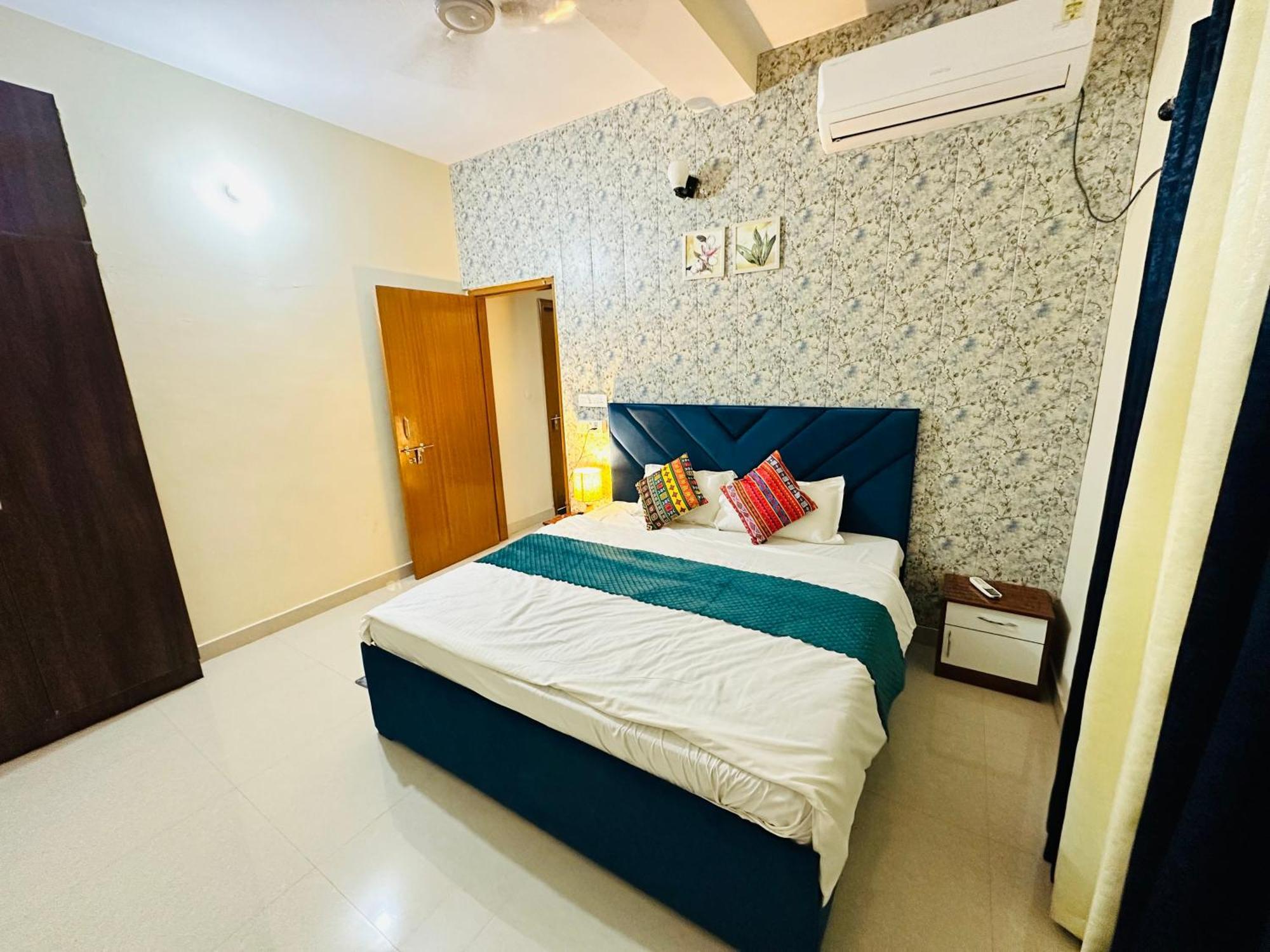 Zoomstay - 3Bhk Apartments Варанаси Экстерьер фото