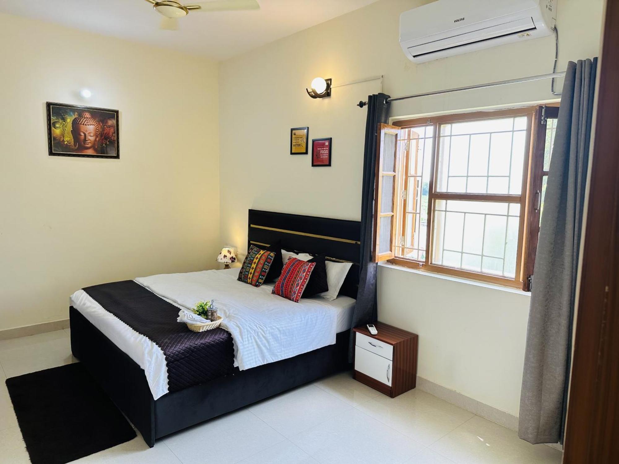 Zoomstay - 3Bhk Apartments Варанаси Экстерьер фото