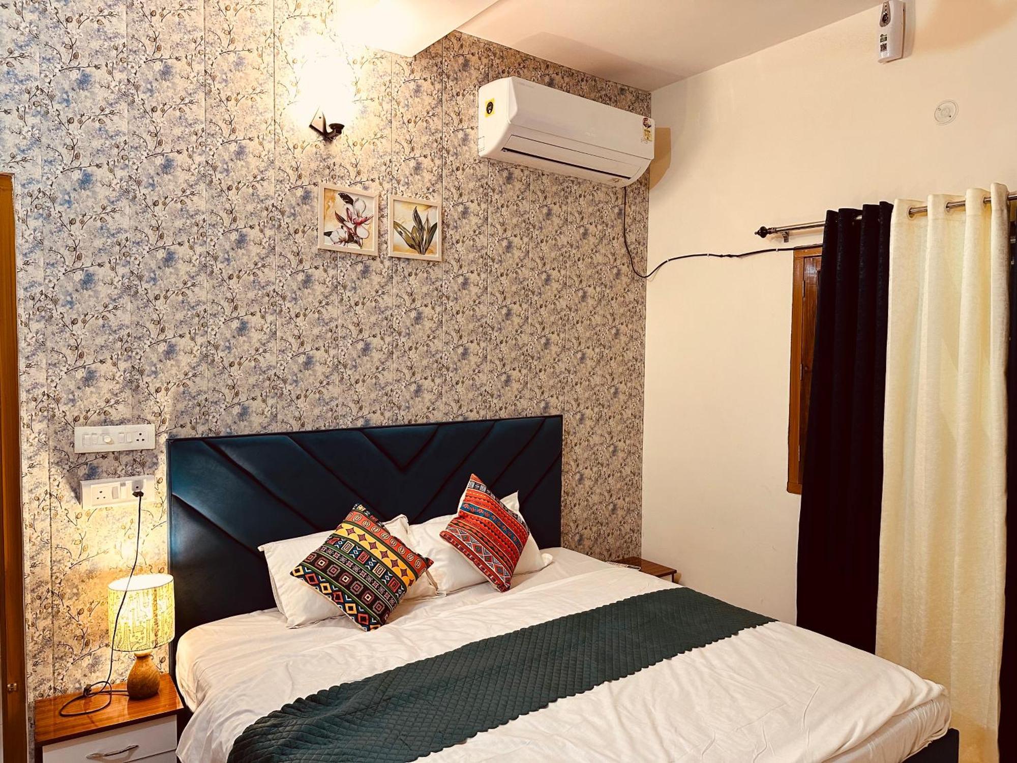 Zoomstay - 3Bhk Apartments Варанаси Экстерьер фото